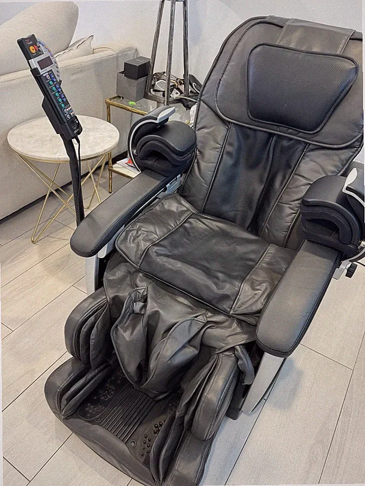 Inada D.5 Massage Chair - Professional Japanese Shiatsu Therapy