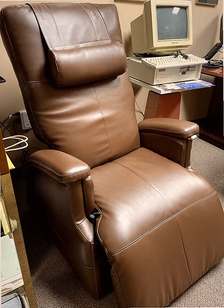 Relax The Back zero gravity recliner
